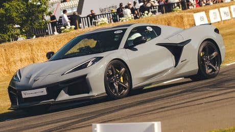 Corvette completamente elettrica: ??Per ora nessuno la vuole?. GM ingrana la retromarcia