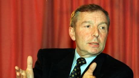 John Swinney leads tributes to Sir Tom Farmer after 'outstanding' businessman's death