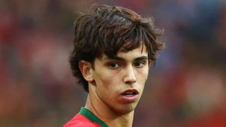 <p>La lunga mano di Mendes ormai comanda anche in Arabia: 50 milioni per Joao Felix...</p>