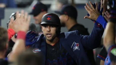 Lukes’s two-run single lifts Jays over Guardians