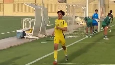 Perfekte Kopie - Ronaldo Junior macht’s wie Papa