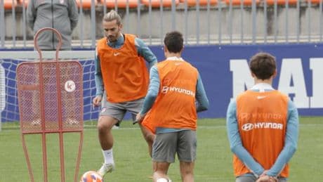 Mendizorroza le pasa factura a Griezmann... de momento