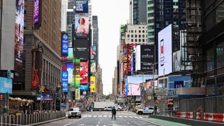 Suspicious package that shut down Times Square deemed ‘non hazardous’ after bomb squad probe