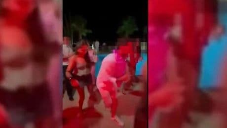 Simona Cinà, gli ultimi video mentre balla a bordo piscina prima di morire. I genitori: «Forse drogata a sua insaputa, chi sa qualcosa parli»