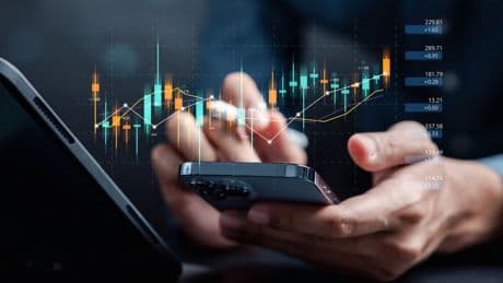 Bis zu 4,3 Prozent! Diese Broker mit Zinsen schlagen jedes Tagesgeldkonto