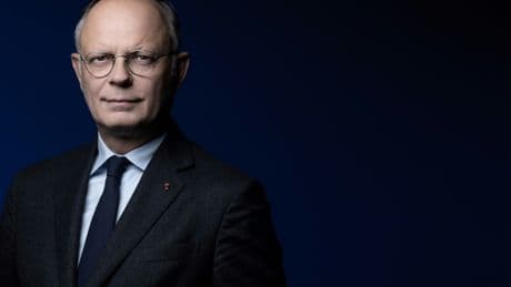 Edouard Philippe se penche sur la justice lors d’un meeting de campagne à Marseille
