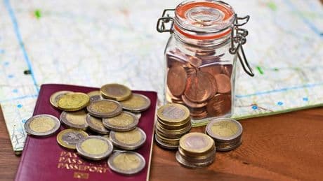 Vakantiegeld: investeren, sparen of consumeren?