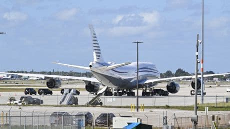 How corrupt is Trump&#8217;s plan to accept a Qatari plane?