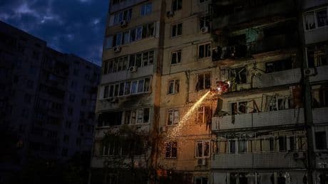 Ukraine-Liveblog: Verletzte bei russischem Drohnenangriff auf Kiew