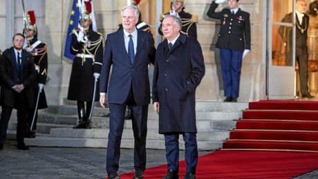 François Bayrou, l’anti-Barnier