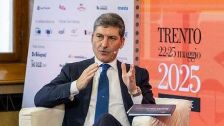 Pisani e la ?nuova? sicurezza: «Anche a Whatsapp gli obblighi delle compagnie telefoniche»