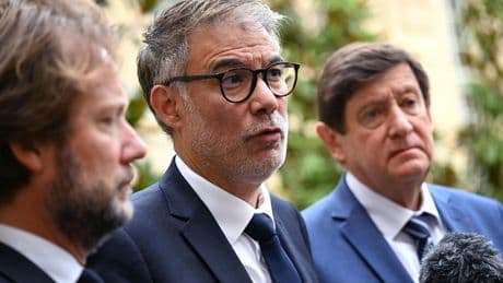 Irrités par la nomination de Sébastien Lecornu à Matignon, les socialistes n’excluent pas de négocier