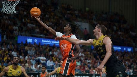 Un Valencia imparable entra en la final de la ACB tras barrer al Tenerife