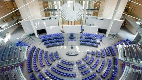 Erinnerungspolitik: Bundestag begeht Gedenkstunde am 8. Mai ohne Russland