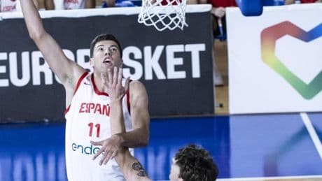 75-77. España acaba octava pese a la exhibición de Álvaro Folgueiras