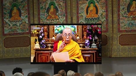 El Dalái Lama señala que solo su fundación con sede en Suiza podrá confirmar su reencarnación