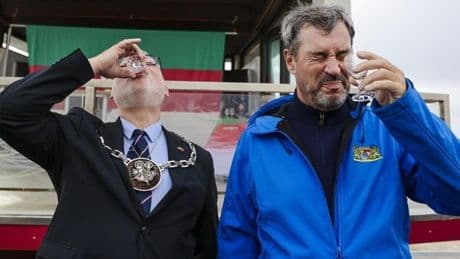 Söder besucht Helgoland – und performt schräge Solo-Einlage