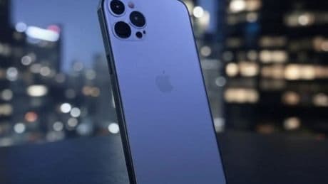 Apple, Samsung’u geride bıraktı, liderliği aldı