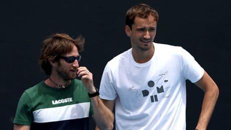 Nach acht Jahren - Tennis-Rüpel schmeißt Trainer raus