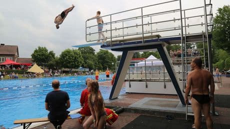 Nach 66 Jahren - 3-Meter-Brett wegen DIN-Norm 13451-10 gesperrt