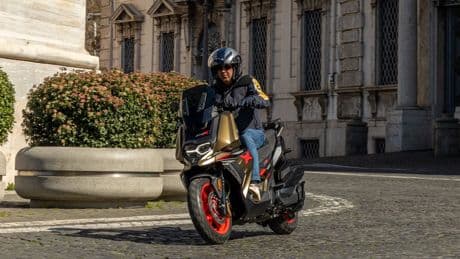 Bmw C 400 X, come va lo scooter sportivo di media cilindrata tedesco