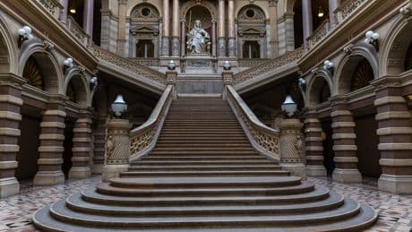 En Autriche, une décision judiciaire reconnaissant la charia dans un litige privé fait polémique