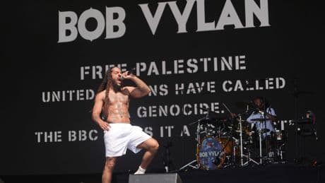 Glastonbury organiser says anti-IDF chants 'crossed a line'