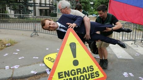 Greenpeace steals wax figure of Macron from Paris museum in anti-Russia protest