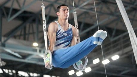 Cade dagli anelli alle Universiadi, il ginnasta Lorenzo Bonicelli è in coma farmacologico