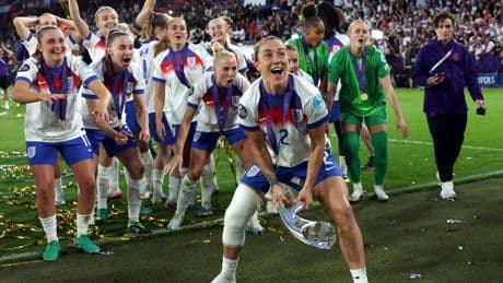 Lionesses hero Lucy Bronze reveals she played the whole of Euro 2025 with a broken leg