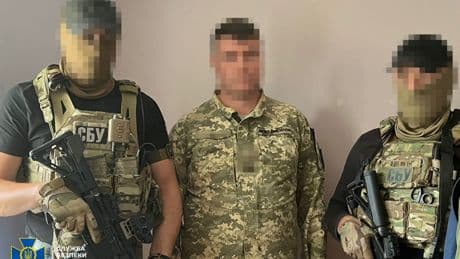 Ucrania detiene a uno de sus pilotos de F-16 por espiar para Rusia