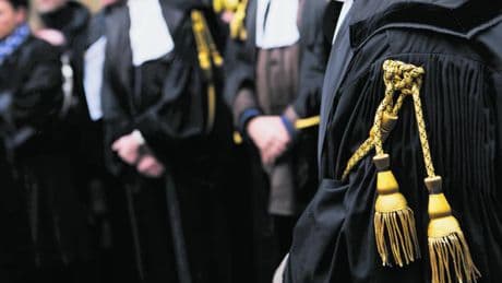 Il vero scandalo? Toghe in vacanza, giustizia lenta
