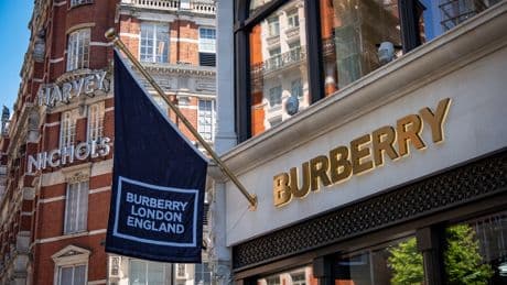 Burberry despedirá a 1.700 trabajadores en todo el mundo para reducir costes