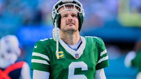 Jets cut fan favorite Thomas Morstead in surprise move