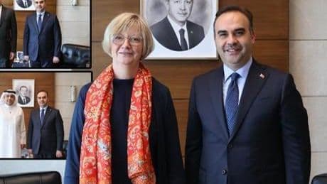 Bakan Kacır, İran, Almanya ve Bahreyn'in Ankara büyükelçilerini kabul etti