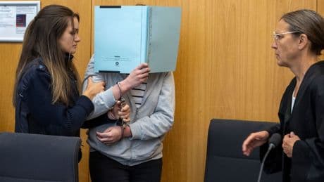 Sie wollte Serienmörderin werden: Lebenslang für 26-Jährige