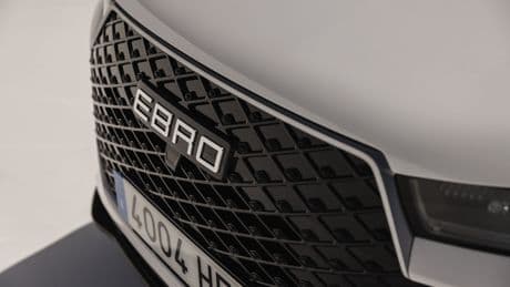 Ebro s400: la marca española lanza su tercer modelo en cuatro meses y se prepara para el cuarto