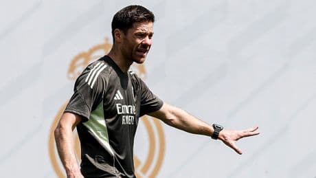 Xabi Alonso mesaiye başladı