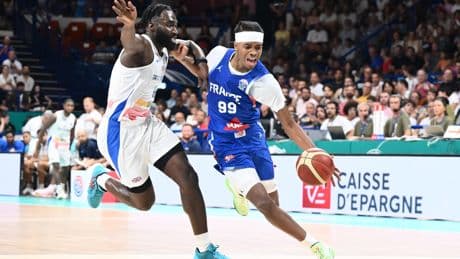 EN DIRECT - France - Grande-Bretagne : les Bleus pour monter en puissance
