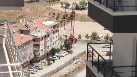 Hastane inşaatında iş kazası: Vincin kopan kancası işçinin üzerine düştü