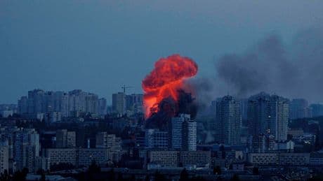 Rusia lanza su mayor bombardeo sobre Ucrania tras la amenaza de venganza de Putin