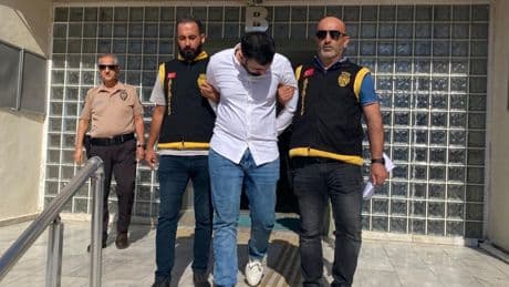 Kendisini MİT görevlisi olarak tanıtan dolandırıcı tutuklandı