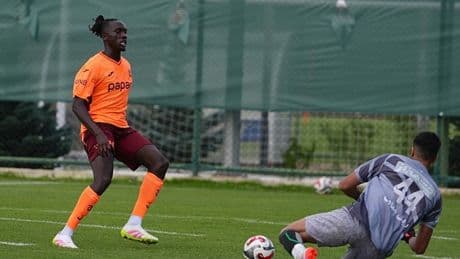 Sevilla’dan Mendy’ye kanca