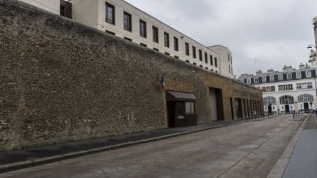Un détenu meurt dans l'incendie de sa cellule de prison à Paris