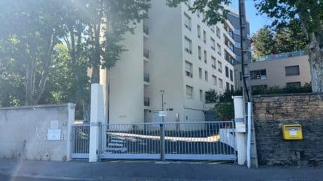 Lyon: une résidente de l'EHPAD des Balcons de l’île Barbe meurt lors d'une sortie