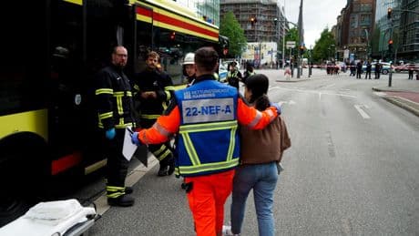 Hamburger Hauptbahnhof: Passanten stoppten mutig den Messerangriff – Täterin soll in Psychiatrie