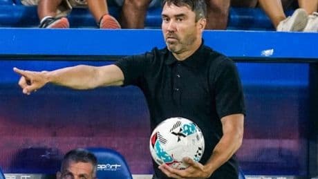 El 'Chacho' ajusta sus expectativas en el Alavés