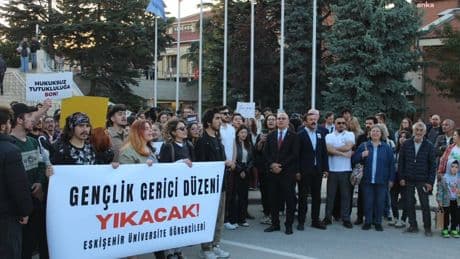 Eskişehir Baro Başkanı, öğrencilere açılan soruşturmalara tepki gösterdi