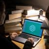 Peerreview van papers gemanipuleerd? Wetenschappers verstoppen AI-prompts in witte tekst