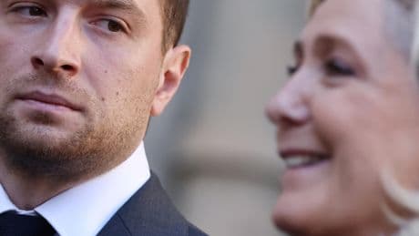 Jordan Bardella, le « plan B » qui aimait trop la droite ?